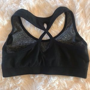ANGELINA Black Criss Cross Sports Bra Sz L/XL